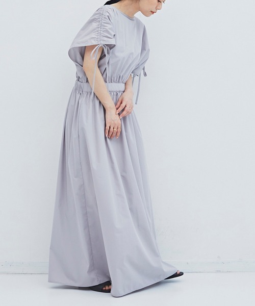 Libra Cue（リブラ キュー）の「ギャザースリーブマキシワンピース（ワンピース・レディース・ライトグレー/ブラック/ベージュ・FREE）」の14枚目の写真