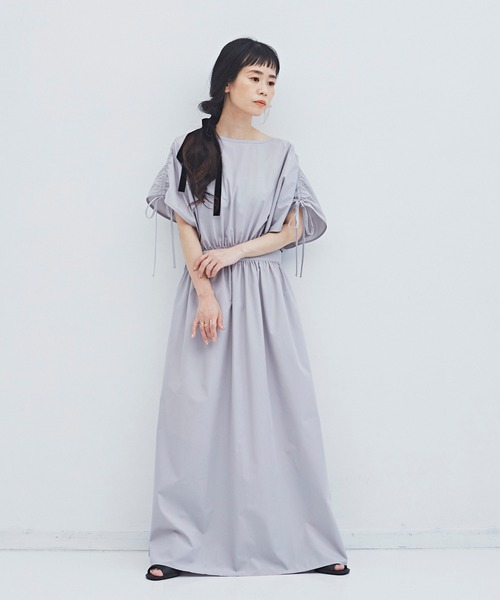 Libra Cue（リブラ キュー）の「ギャザースリーブマキシワンピース（ワンピース・レディース・ライトグレー/ブラック/ベージュ・FREE）」の21枚目の写真