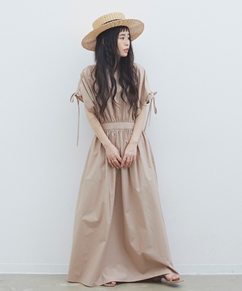 Libra Cue（リブラ キュー）の「ギャザースリーブマキシワンピース（ワンピース・レディース・ライトグレー/ブラック/ベージュ・FREE）」の22枚目の写真