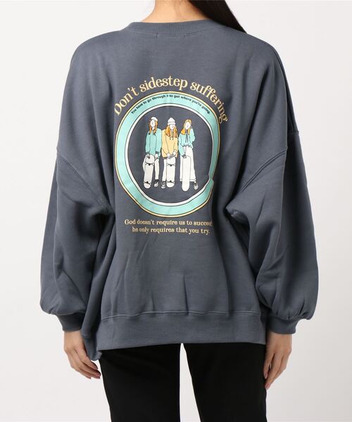 SpRay（スプレイ）の「裏起毛サークルＧＩＲＬスウェット（スウェット・レディース・ブルー/アイボリー/グレイッシュベージュ/スミクロ/ダークオレンジ・FREE）」の16枚目の写真