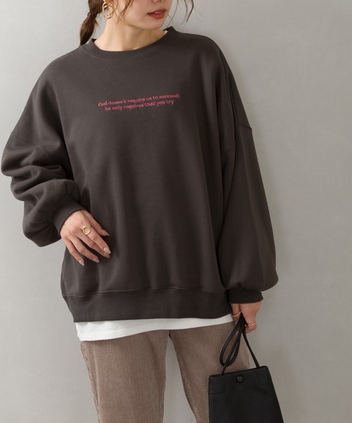 SpRay（スプレイ）の「裏起毛サークルＧＩＲＬスウェット（スウェット・レディース・ブルー/アイボリー/グレイッシュベージュ/スミクロ/ダークオレンジ・FREE）」の3枚目の写真