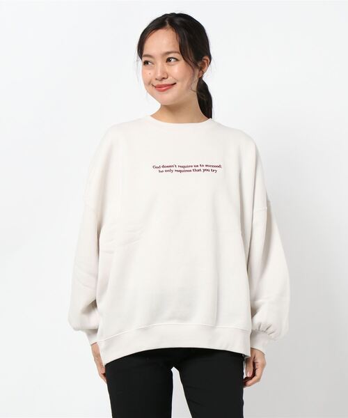 SpRay（スプレイ）の「裏起毛サークルＧＩＲＬスウェット（スウェット・レディース・ブルー/アイボリー/グレイッシュベージュ/スミクロ/ダークオレンジ・FREE）」の19枚目の写真