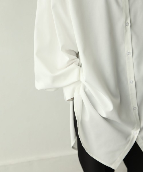 Chillfar（チルファー）の「ボリュームスリーブオーバーサイズシャツ（シャツ/ブラウス・レディース・ホワイト/チャコール/ベージュ/ブラウン/ブラック・FREE）」の22枚目の写真