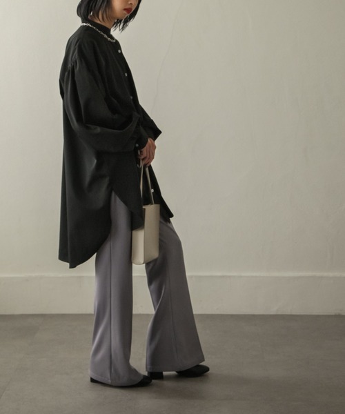 Chillfar（チルファー）の「ボリュームスリーブオーバーサイズシャツ（シャツ/ブラウス・レディース・ホワイト/チャコール/ベージュ/ブラウン/ブラック・FREE）」の17枚目の写真