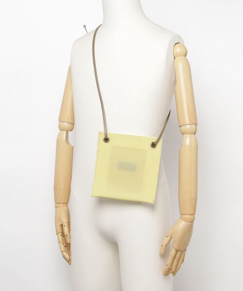 COMMUNITY MILL（コミュニティ ミル）の「HAVEFUN ELVA PVC ostrich（ショルダーバッグ・レディース・イエロー/ホワイト・ONE SIZE）」の6枚目の写真