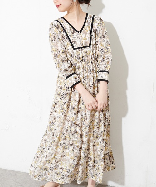 natural couture（ナチュラルクチュール）の「配色テープ使いエスニック柄ワンピース（ワンピース・レディース・オフホワイト/グリーン系その他・FREE）」の4枚目の写真