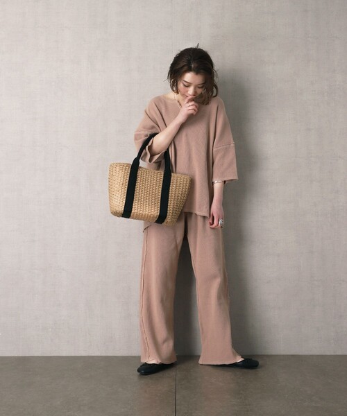 FREAK'S STORE（フリークスストア）の「▽【WEB限定】畦編コットン ダメージリラックスセットアップ(キーネックトップス/イージーパンツ)（セットアップ・レディース・ブルーグリーン/レモンイエロー/ブラック/ベージュ/ライトピンク/ナチュラル・ﾌﾘ-）」の13枚目の写真