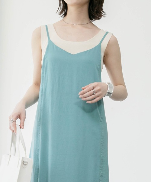 BONLECILL（ボンルシール）の「ヴィンテージサテンバックボタンデザイン レトロキャミワンピース（ワンピース・レディース・グリーン/イエロー/チャコール/オフホワイト/グレー・FREE）」の4枚目の写真