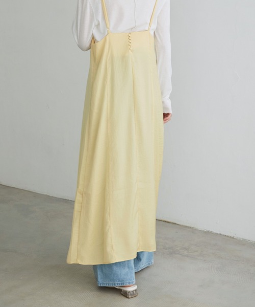 BONLECILL（ボンルシール）の「ヴィンテージサテンバックボタンデザイン レトロキャミワンピース（ワンピース・レディース・グリーン/イエロー/チャコール/オフホワイト/グレー・FREE）」の15枚目の写真