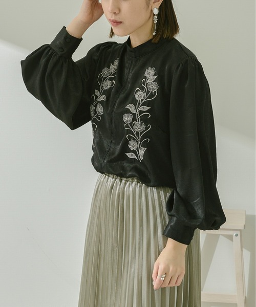 Ambre Neige（アンブルネージュ）の「パフスリーブ刺繍ブラウス／【WEB/EC限定商品】（シャツ/ブラウス・レディース・ブラック/アイボリー/ライトブラウン・FREE）」の14枚目の写真