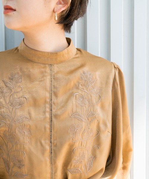 Ambre Neige（アンブルネージュ）の「パフスリーブ刺繍ブラウス／【WEB/EC限定商品】（シャツ/ブラウス・レディース・ブラック/アイボリー/ライトブラウン・FREE）」の18枚目の写真