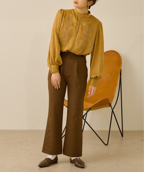 Ambre Neige（アンブルネージュ）の「パフスリーブ刺繍ブラウス／【WEB/EC限定商品】（シャツ/ブラウス・レディース・ブラック/アイボリー/ライトブラウン・FREE）」の19枚目の写真