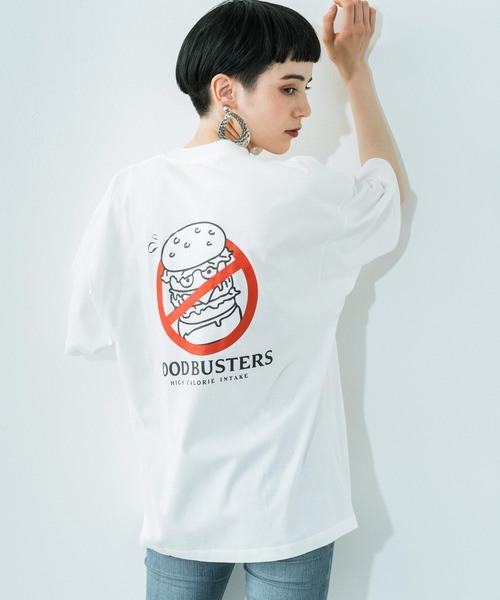 Ressaca(レサーカ)の「オーバーサイズ パロディロゴプリント 半袖ビッグTee(Tシャツ/カットソー・メンズ・ブラック/パープル/オフホワイト/サックスブルー/グリーン/ホワイト系その他/ブラック系その他/ベージュ系その他/グリーン系その他/ブルー系その他/パープル系その他/グレイッシュベージュ・S/M/L)」の3枚目の写真