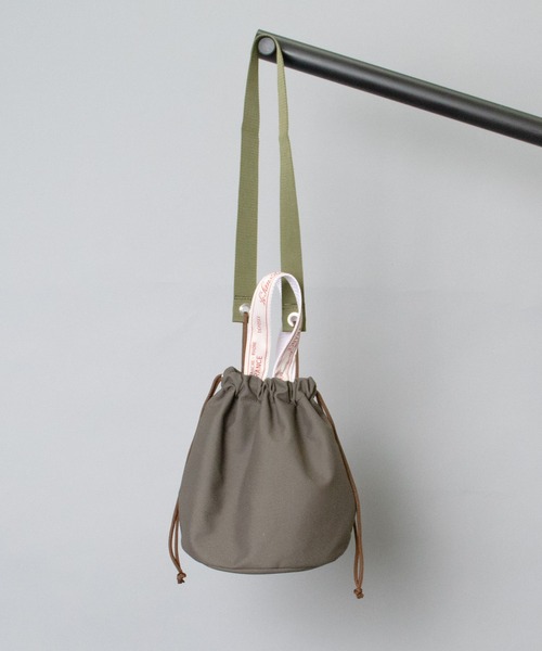 Le Sans Pareil（ル サン パレイユ）の「【 Le Sans Pareil / ルサンパレイユ 】 RPC KINCHAKU BAG RPC KINCHAKU BAG　RPC巾着バッグ（ショルダーバッグ・レディース・ブラック/ホワイト/カーキ/ネイビー・FREE）」の16枚目の写真