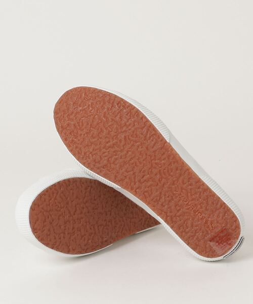 Munsingwear Grand-Slam（マンシングウェア　グランドスラム）の「SUPERGA×Munsingwear　コラボレーションスニーカー（スニーカー・メンズ・ホワイト×ネイビー・36/41/38/37/40/39/43/35/42/44）」の16枚目の写真