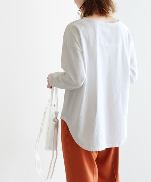 reca(レカ)の「裾ラウンドロゴプリントカットソー(Tシャツ/カットソー・レディース・ホワイト/グレイッシュベージュ/チャコール・FREE)」の5枚目の写真