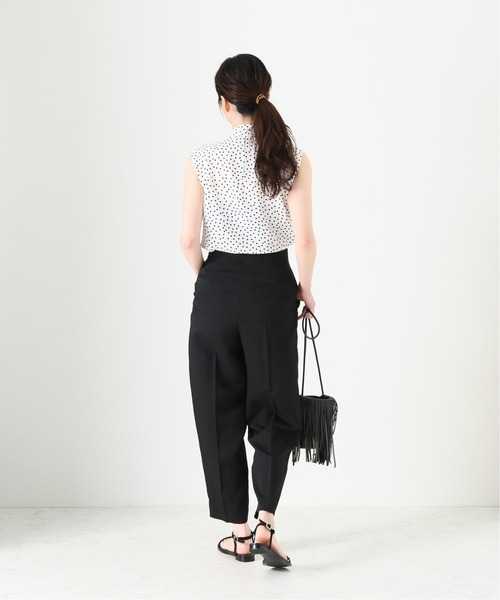 Noble（ノーブル）の「ドットギャザーボウタイスリーブレスBL（シャツ/ブラウス・レディース・ブラック/ホワイト・FREE）」の14枚目の写真