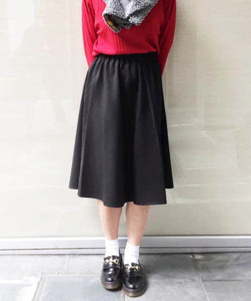 Kastane（カスタネ）の「【Kastane】ミモレ丈Wタックスカート（スカート・レディース・ボルドー/グレー/ブラック・FREE）」の2枚目の写真