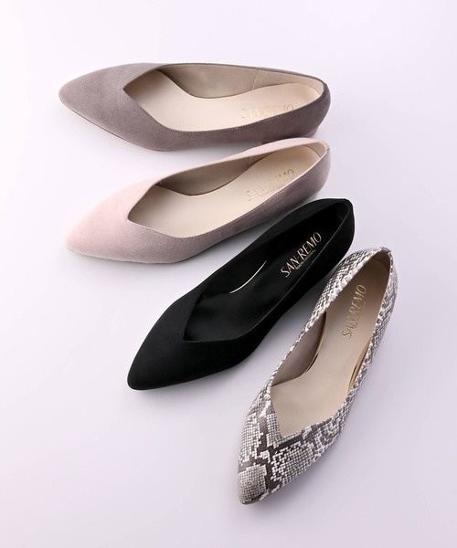 神戸シューズ（コウベシューズ）の「SAN-REMO 1.5㎝ヒールVカットパンプス（パンプス・レディース・ブラック/ベージュ/グレイッシュベージュ/パイソン・22/22.5/23/23.5/24/24.5）」の20枚目の写真