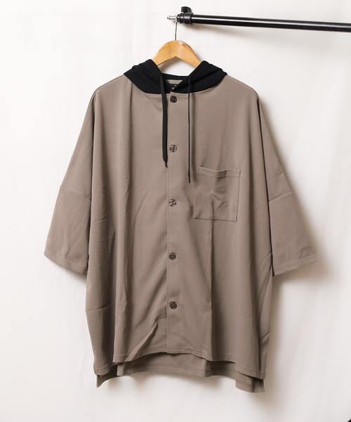 Bling Leads（ブリングリーズ）の「/Bling leads/梨地フードポンチョ配色半袖シャツ（シャツ/ブラウス・レディース・ブラック/グレイッシュベージュ/ブラウン/グレイッシュブルー・LARGE/MEDIUM）」の16枚目の写真