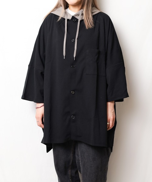 Bling Leads（ブリングリーズ）の「/Bling leads/梨地フードポンチョ配色半袖シャツ（シャツ/ブラウス・レディース・ブラック/グレイッシュベージュ/ブラウン/グレイッシュブルー・LARGE/MEDIUM）」の7枚目の写真