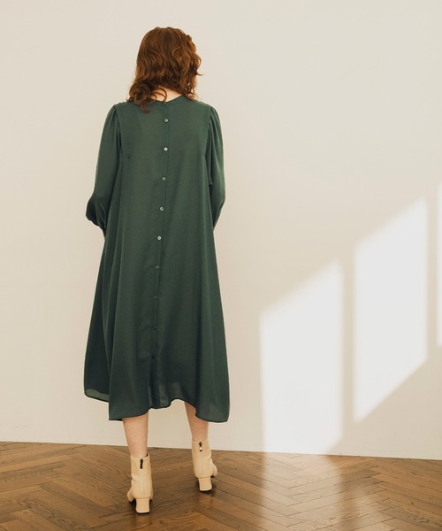 BONLECILL(ボンルシール)の「3Way 肩タック ロングシャツワンピース(シャツワンピース・レディース・モスグリーン/オフホワイト/ブラック・FREE)」の7枚目の写真