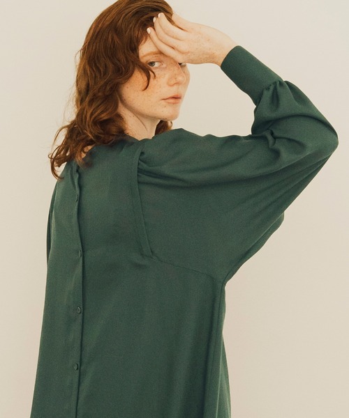 BONLECILL(ボンルシール)の「3Way 肩タック ロングシャツワンピース(シャツワンピース・レディース・モスグリーン/オフホワイト/ブラック・FREE)」の4枚目の写真