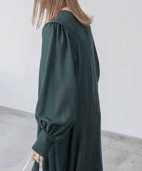 BONLECILL(ボンルシール)の「3Way 肩タック ロングシャツワンピース(シャツワンピース・レディース・モスグリーン/オフホワイト/ブラック・FREE)」の22枚目の写真
