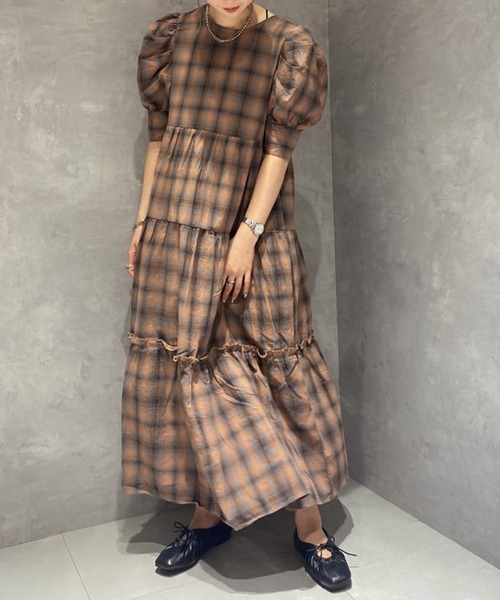 Alley by w closet(アリーバイダブルクローゼット)の「【Alley】チェックティアードワンピース(ワンピース・レディース・ダークブラウン/ベージュ/ブラウン/グレー・FREE)」の3枚目の写真
