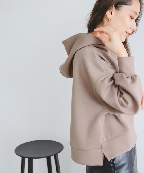 mysty woman（ミスティウーマン）の「【天然アロマサシェ付き】ショートダンボールフーディ 235303（パーカー・レディース・オフホワイト/ライトグリーン/モカ/チャコール・FREE）」の15枚目の写真