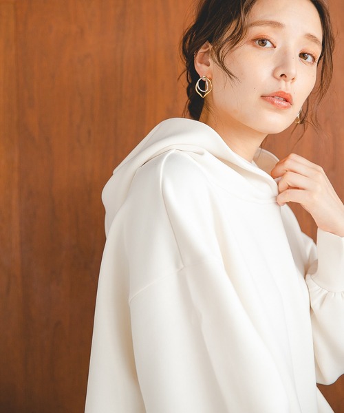 mysty woman（ミスティウーマン）の「【天然アロマサシェ付き】ショートダンボールフーディ 235303（パーカー・レディース・オフホワイト/ライトグリーン/モカ/チャコール・FREE）」の16枚目の写真