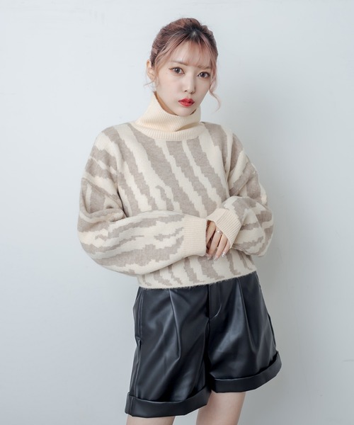 RASVOA（ラスボア）の「ゼブラジャガードクロップドニット（ニット/セーター・レディース・アイボリー/モカ/ベージュ・FREE）」の18枚目の写真