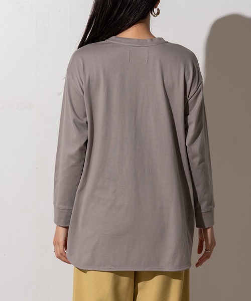 EUCLAID(エウクレイド)の「シャツテールロングスリーブTシャツ(Tシャツ/カットソー・レディース・チャコールグレー/グレー/オフホワイト・FREE)」の9枚目の写真