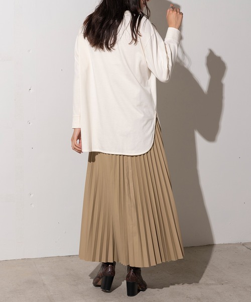 EUCLAID(エウクレイド)の「シャツテールロングスリーブTシャツ(Tシャツ/カットソー・レディース・チャコールグレー/グレー/オフホワイト・FREE)」の8枚目の写真