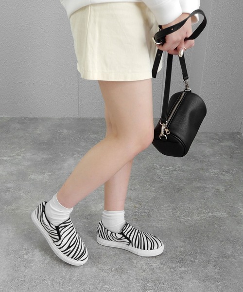 minia（ミニア）の「ミニドラムショルダーバッグ＜ライン太ストラップとPUストラップ付き2WAY＞　◆（ショルダーバッグ・レディース・ブラウン/アイボリー/ブラック・FREE）」の16枚目の写真