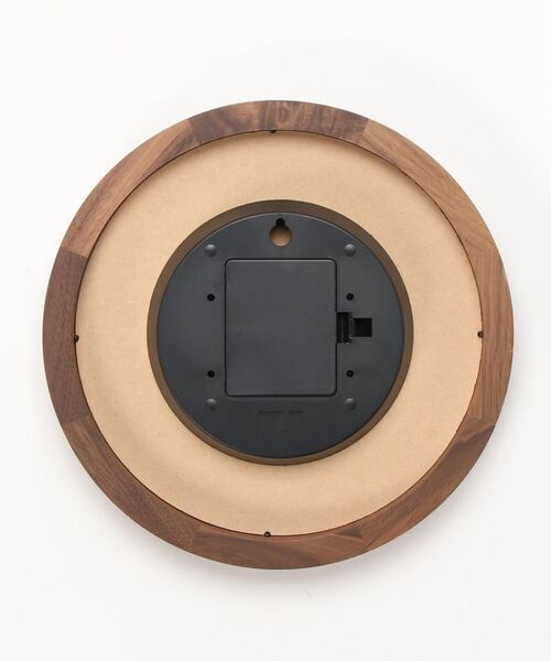 HIGHTIDE（ハイタイド）の「CHAMBRE BRUNCH CLOCK WALNUT MILK シャンブル ブランチ クロック ウォルナット ミルク 電波掛け時計（掛け時計・レディース・その他・FREE）」の6枚目の写真