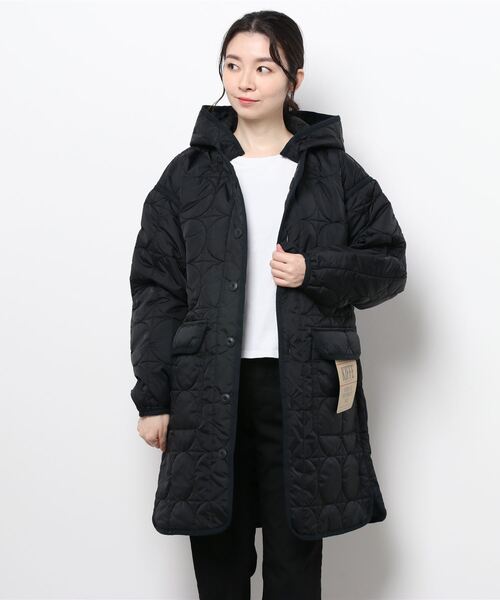 KIFFE(キッフェ)の「GEOMETRIC QUILT COAT(ミリタリージャケット・レディース・オリーブ/ブラック・3)」の2枚目の写真