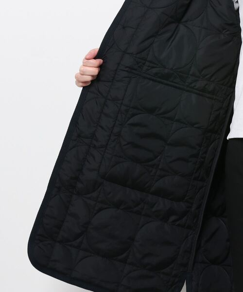 KIFFE(キッフェ)の「GEOMETRIC QUILT COAT(ミリタリージャケット・レディース・オリーブ/ブラック・3)」の5枚目の写真