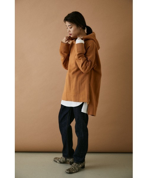 BLACK BY MOUSSY（ブラックバイマウジー）の「side slit pk(サイドスリットパーカー）（パーカー・レディース・ホワイト/ブラック/マジェンタ/キャメル・FREE）」の21枚目の写真