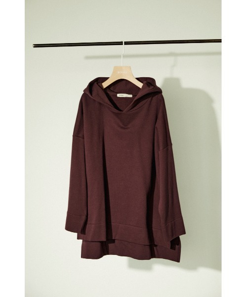 BLACK BY MOUSSY（ブラックバイマウジー）の「side slit pk(サイドスリットパーカー）（パーカー・レディース・ホワイト/ブラック/マジェンタ/キャメル・FREE）」の5枚目の写真