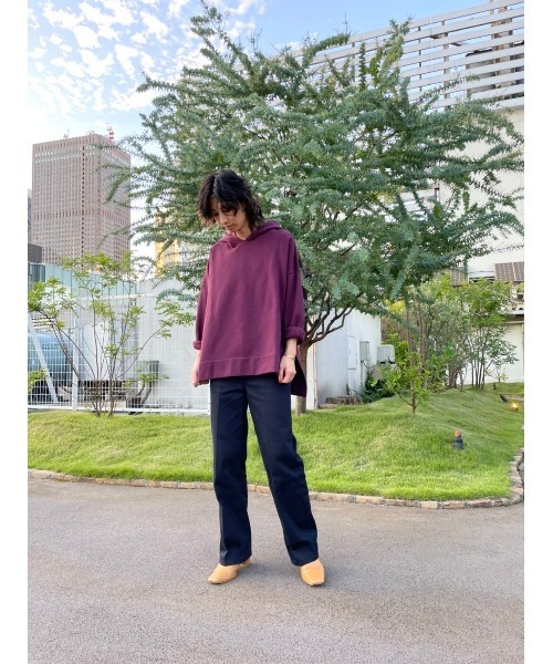 BLACK BY MOUSSY（ブラックバイマウジー）の「side slit pk(サイドスリットパーカー）（パーカー・レディース・ホワイト/ブラック/マジェンタ/キャメル・FREE）」の8枚目の写真