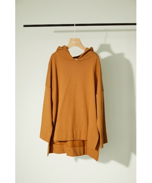 BLACK BY MOUSSY（ブラックバイマウジー）の「side slit pk(サイドスリットパーカー）（パーカー・レディース・ホワイト/ブラック/マジェンタ/キャメル・FREE）」の11枚目の写真