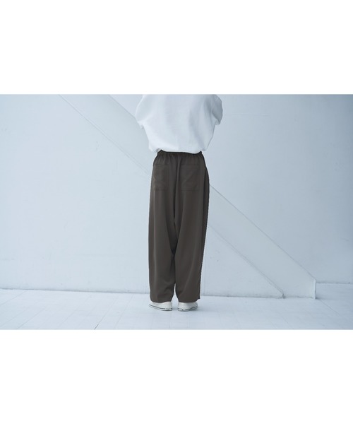 neez.（ニーズ）の「ルーズベーシックバルーンパンツ（その他
