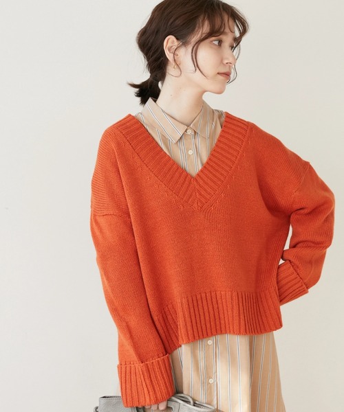 Green　Parks（グリーンパークス）の「厚みショート丈Vネックプルオーバー＊（ニット/セーター・レディース・ブルー/オレンジ/グレー/ブラック/アイボリー・FREE）」の5枚目の写真