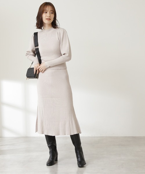 N.（N. Natural Beauty Basic）（エヌエヌナチュラルビューティーベーシック）の「◆ボトルネックパワーショルダーニットセットアップ（ワンピース・レディース・モカ/グリーン/クリーム・MEDIUM）」の7枚目の写真