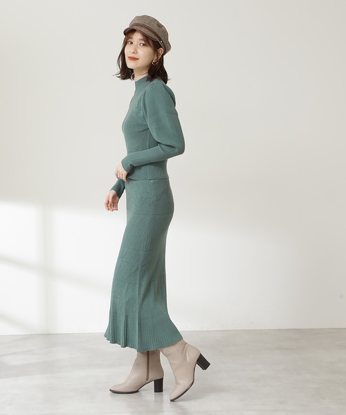 N.（N. Natural Beauty Basic）（エヌエヌナチュラルビューティーベーシック）の「◆ボトルネックパワーショルダーニットセットアップ（ワンピース・レディース・モカ/グリーン/クリーム・MEDIUM）」の9枚目の写真