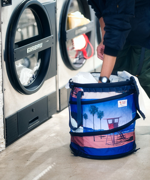 MEN'S MELROSE（メンズメルローズ）の「Oregonian Camper 別注   HIROSHI NAGAI  Ｃollaboration トラッシュボックス（アウトドアグッズ・メンズ・ブルー系その他・9）」の8枚目の写真