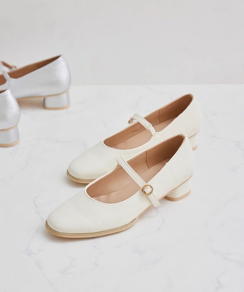 ROPE' PICNIC（ロペピクニック）の「ラウンドヒールメリージェーンパンプス（パンプス・レディース・ブラック/キナリ/シルバー・23.0cm/23.5cm/24.0cm/24.5cm）」の2枚目の写真