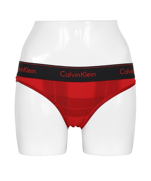 Calvin Klein Underwear（カルバンクラインアンダーウェア）の「Calvin Klein Underwear カルバンクライン ショーツ レディース アンダーウェア 女性 下着 レギュラーショーツ ロゴ（ショーツ・レディース・ブラック/ピンク/グレー系その他/ブルー系その他2/ブルー系その他/パープル/ピンク系その他/ブルー系その他4/その他/パープル系その他/レッド系その他/ブルー系その他3/パープル系その他2/オリーブ/ブラック系その他/レッド系その他2/ブルー系その他5/ライトグリーン/イエロー・SMALL/MEDIUM/X-SMALL/LARGE/X-LARGE）」の17枚目の写真