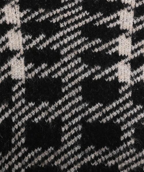 SHOO・LA・RUE（シューラルー）の「◆ふわふわ素材が可愛い！チェック柄ゆったりニット（ニット/セーター・レディース・ホワイト系その他2/サックスブルー系1/ブラック系1・00）」の16枚目の写真